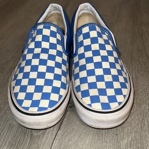 Pretty blue checkered vans Women’s size 9 men’s 7.5💙